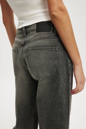 Low Rise Straight Jean