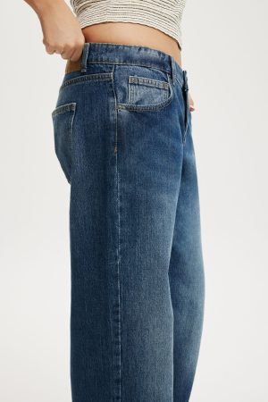 Low Rise Straight Jean