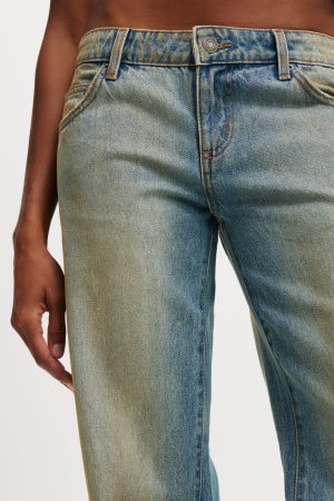 Low Rise Straight Jean