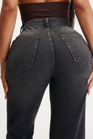 Curvy Stretch Straight Jean