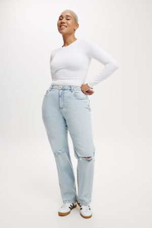 Curvy Stretch Straight Jean