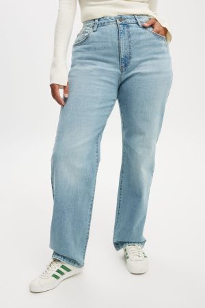 Curvy Stretch Straight Jean