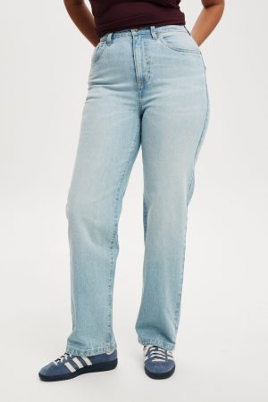 Curvy Stretch Straight Jean