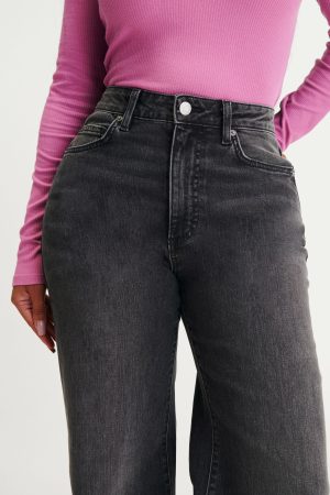 Curvy Stretch Wide Jean