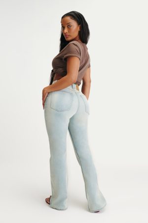 Curvy Flare Jean