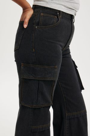 Curvy Cargo Wide Jean