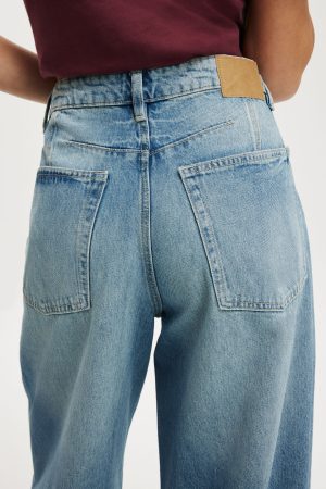 Barrel Jean