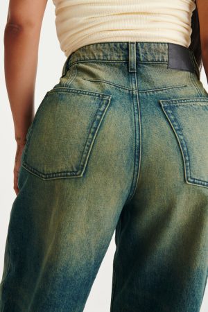 Curvy Barrel Jean