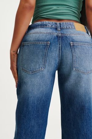 Curvy Low Rise Straight Jean