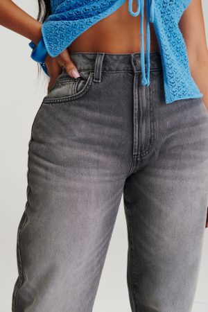 Curvy 91 Straight Jean