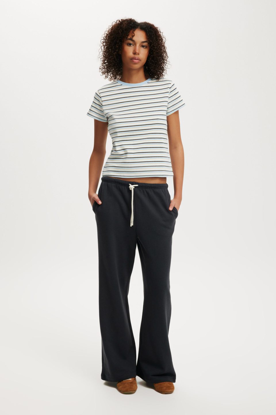 Wide Leg Sweatpant