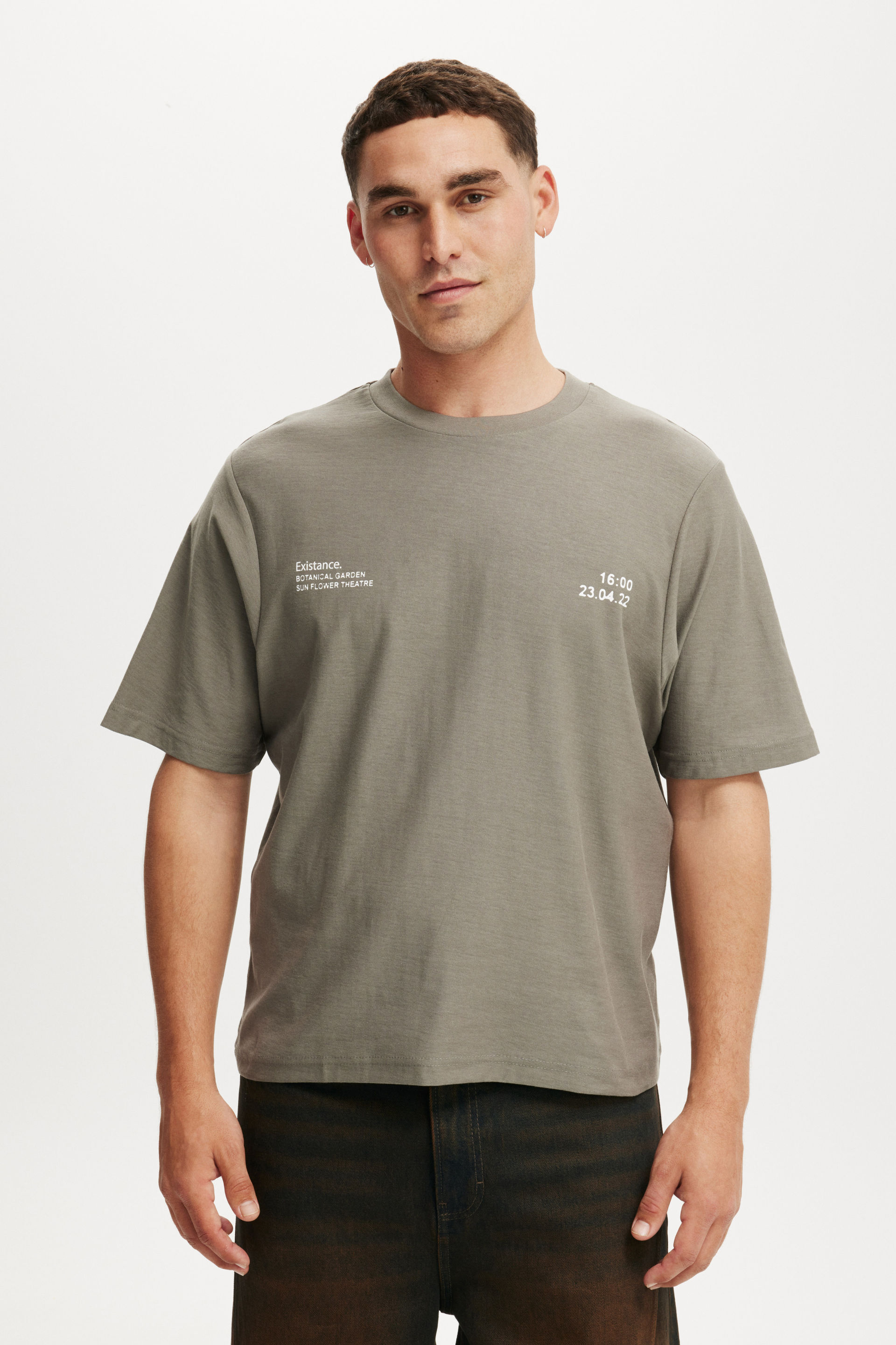 Cropped Fit Graphic T-Shirt