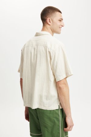 Box Fit Short Sleeve Shirt