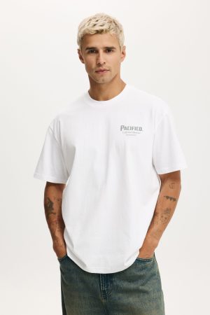 Loose Fit License T-Shirt