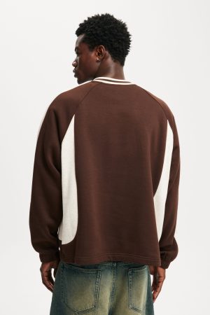 Graphic V-Neck Fleece Sweater