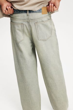 Super Baggy Reverse Jean