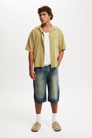Washed Box Fit Short Sleeve Shirt