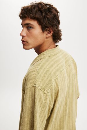 Washed Box Fit Short Sleeve Shirt