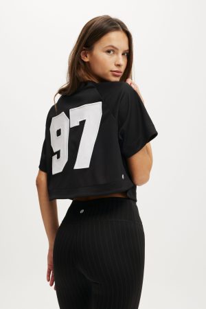 Active Mesh Raglan Graphic Tee