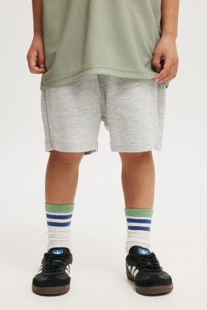 Henry Slouch Short