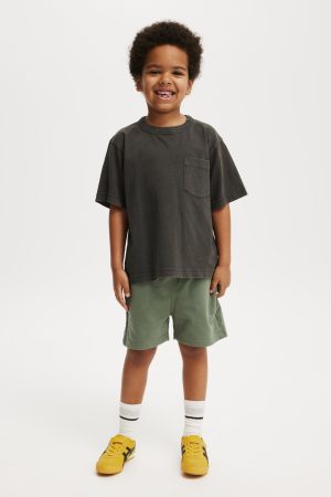 Henry Slouch Short