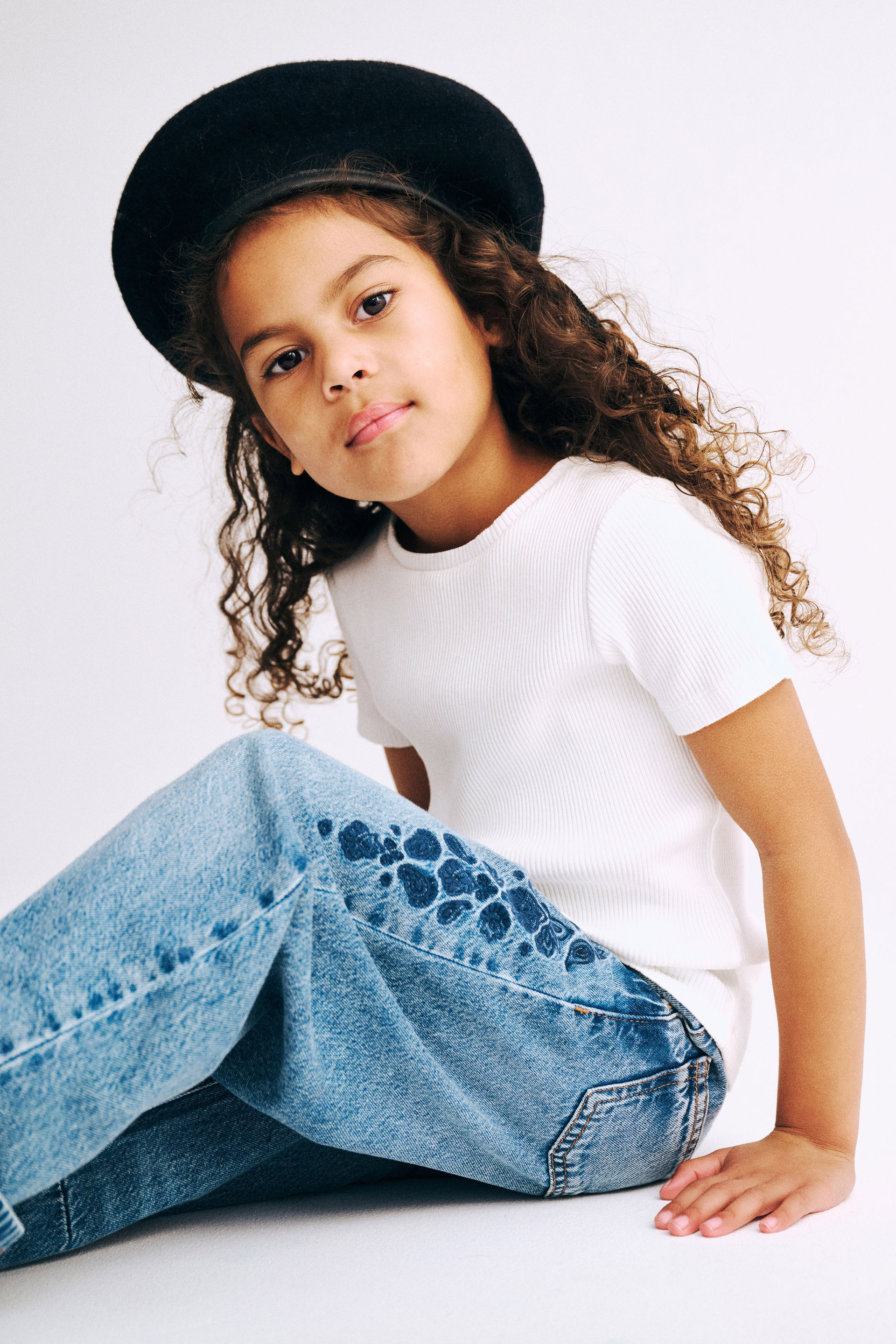 Unisex Barrel Leg Denim Jean