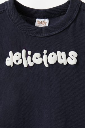 Bobbi Short Sleeve Graphic Tee