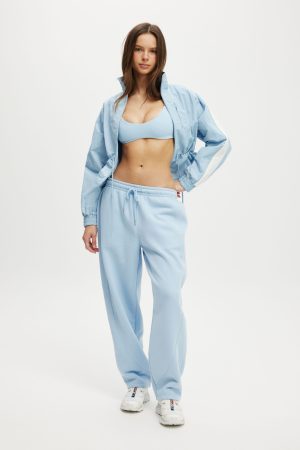 Ultra Soft Minimal Strappy Crop